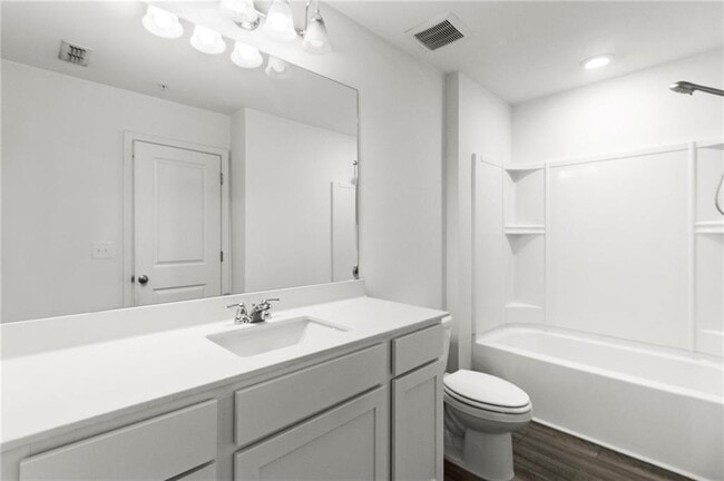 Building Photo - 509 Magnolia Cir