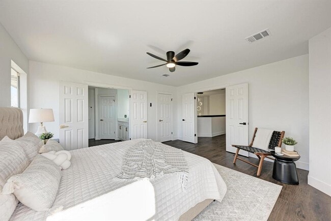 Building Photo - 801 Black Isle Dr