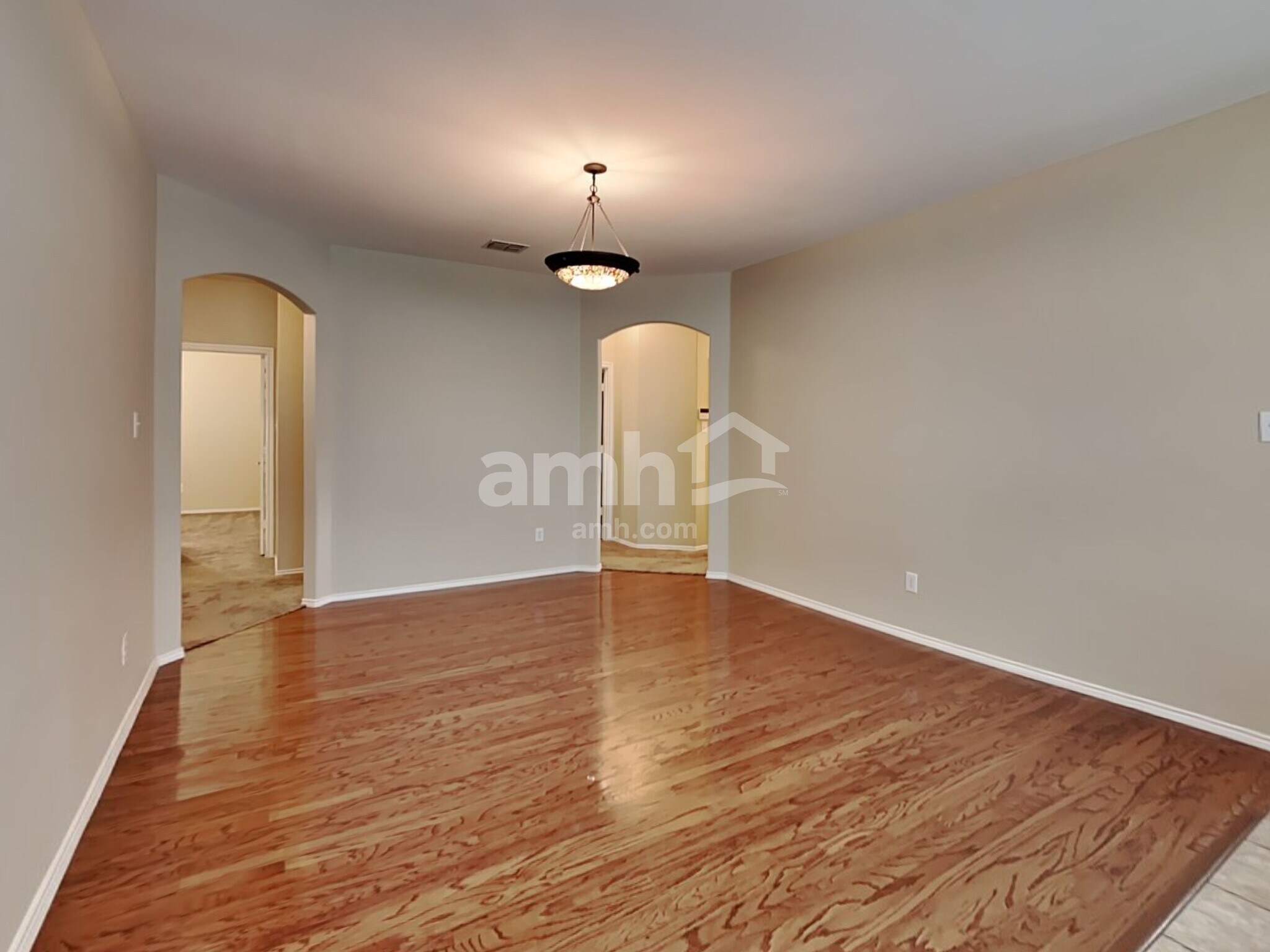 Building Photo - 13321 Evergreen Dr