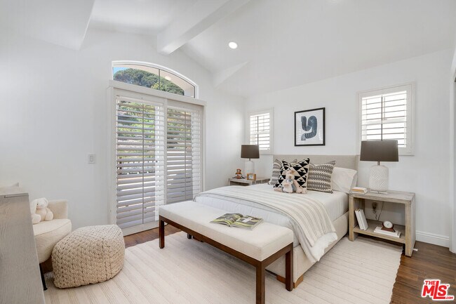 Building Photo - 6436 Lunita Rd