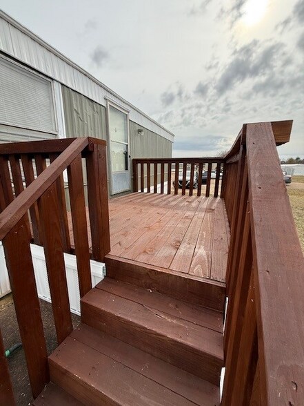 Building Photo - 3127 Greenfield Rd