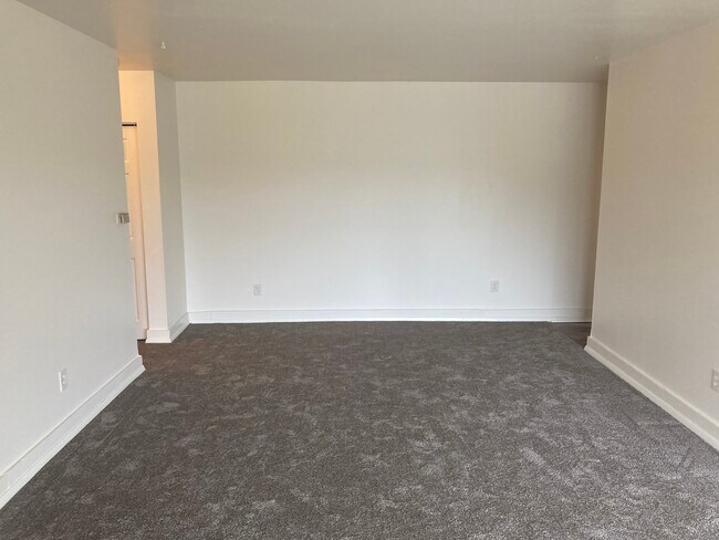 Living Room - 620 6th Ave