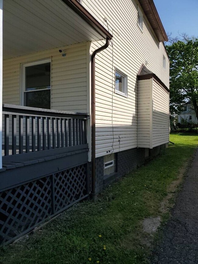 Building Photo - 4309 Gifford Ave