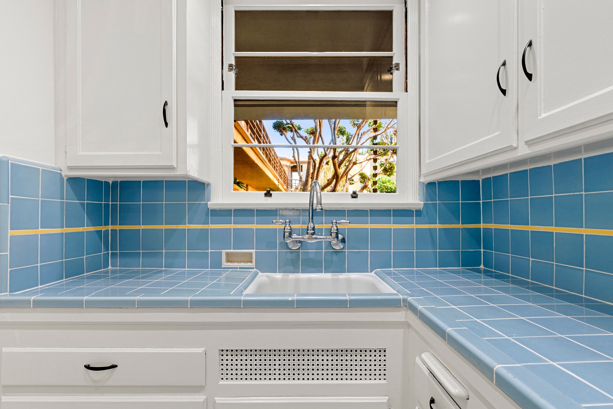 Building Photo - 1527 Laurel St