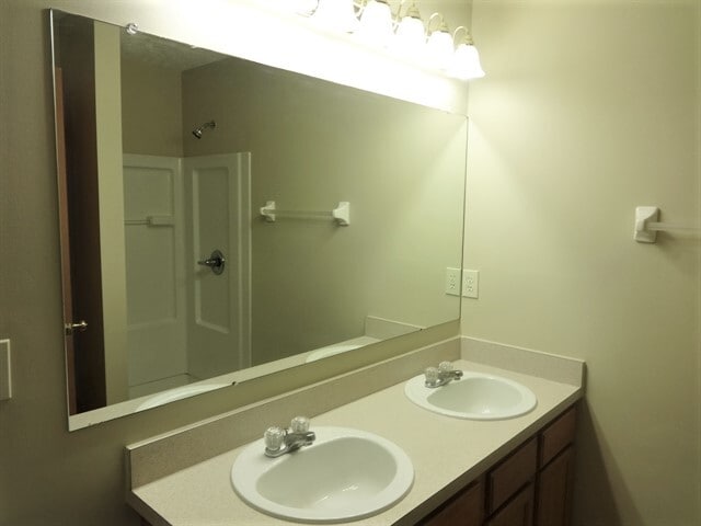 Building Photo - 1961 Bay Port Dr