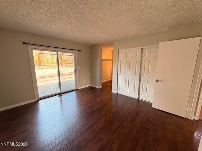 Building Photo - 1076 Palmwood Dr