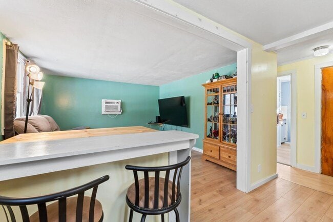Building Photo - 410 Boothby Rd