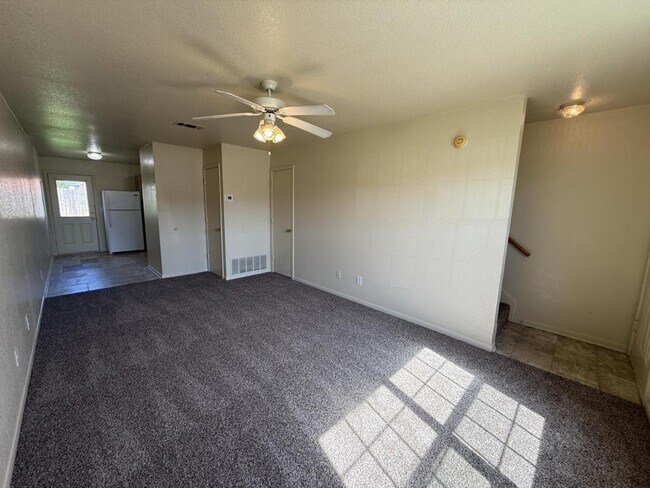 Building Photo - 2811 Cantabrian Dr
