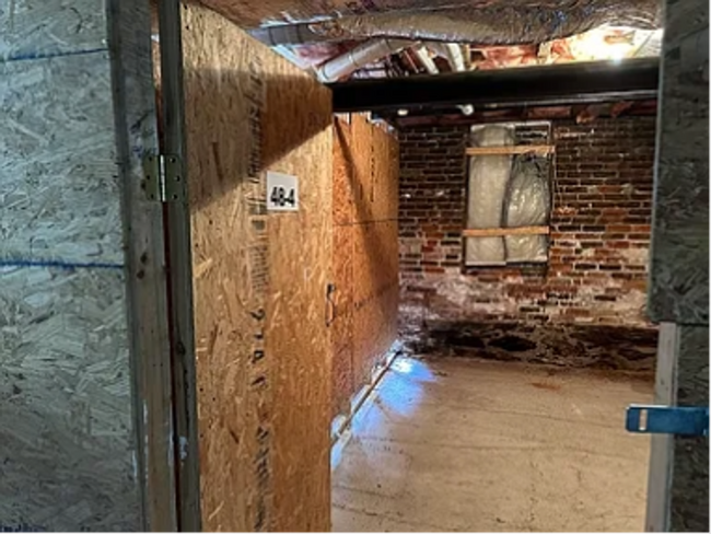 Building Photo - Comfortable 1BR Condo with Assigned Parking at $1200 in Ware, MA