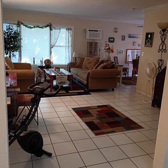 Building Photo - 221 Arthur Avenue