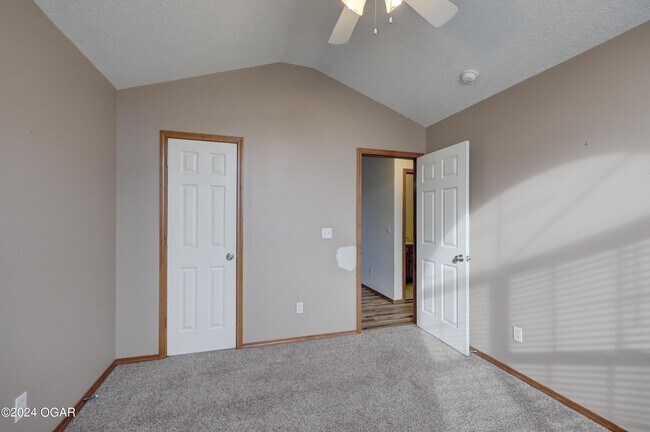 Building Photo - 4231 W 28th St