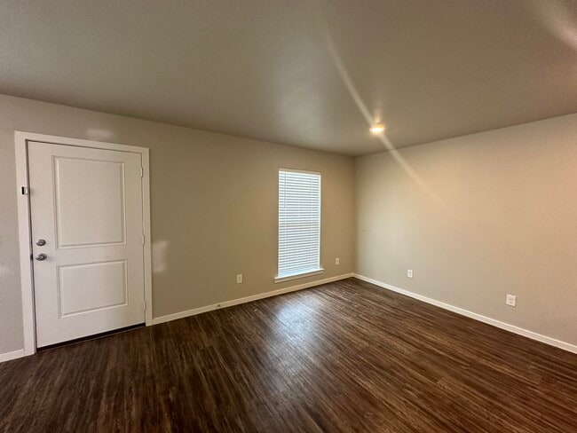 Building Photo - 3505 Tiffin Ave