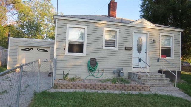 single family home with 1 car attached garage and fenced yard. - 1505 E. Hayden Street