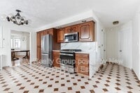 Building Photo - 18 Bailey St