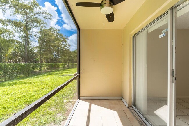 Building Photo - 7900 S Colony Cir