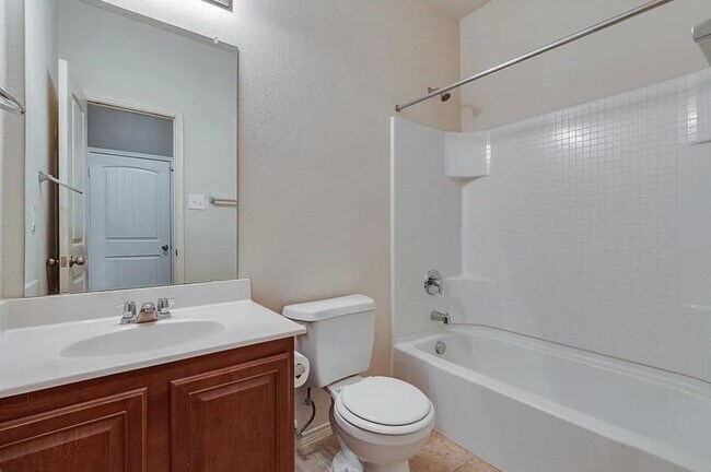 Building Photo - 4812 Blue Top Dr