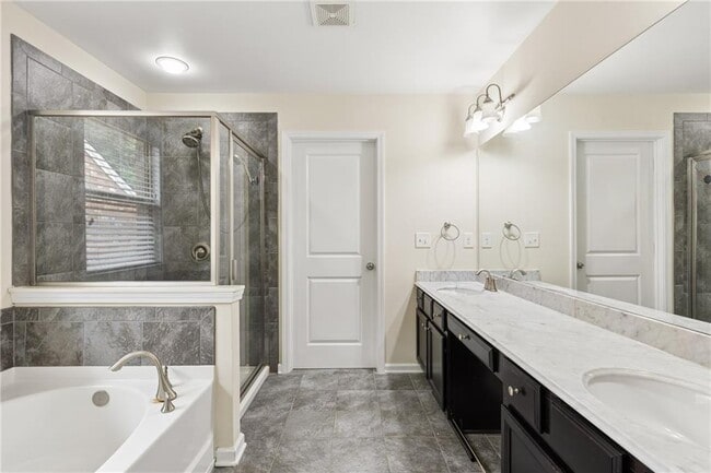 Building Photo - 5011 Morriscastle Dr