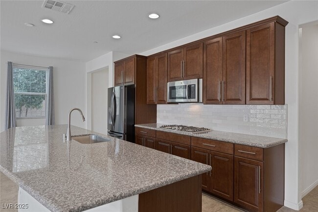 Building Photo - 489 Intonation St
