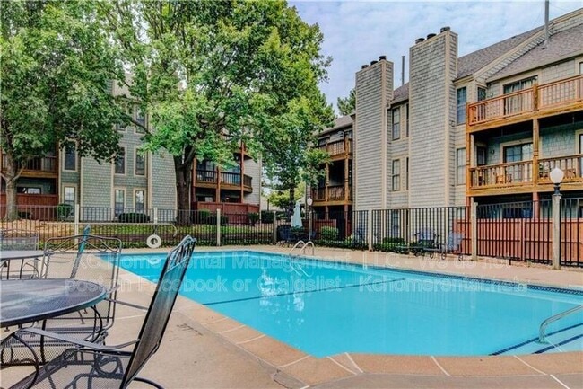 Building Photo - 12013 W 58th Pl