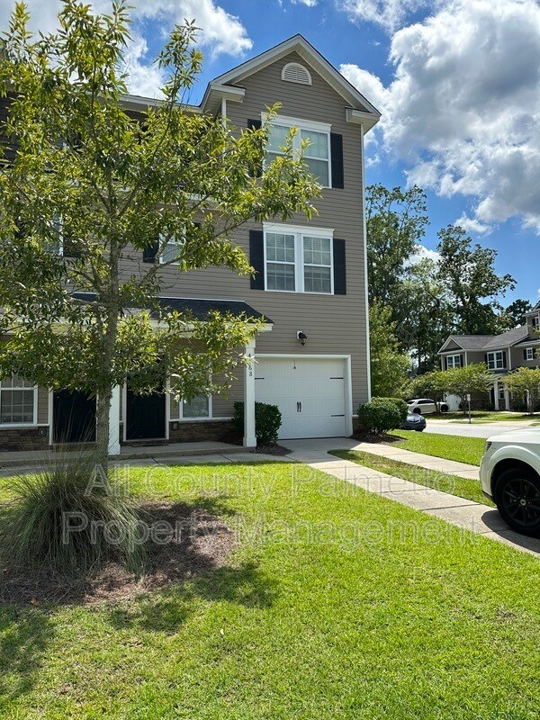 Building Photo - 4168 Veritas St