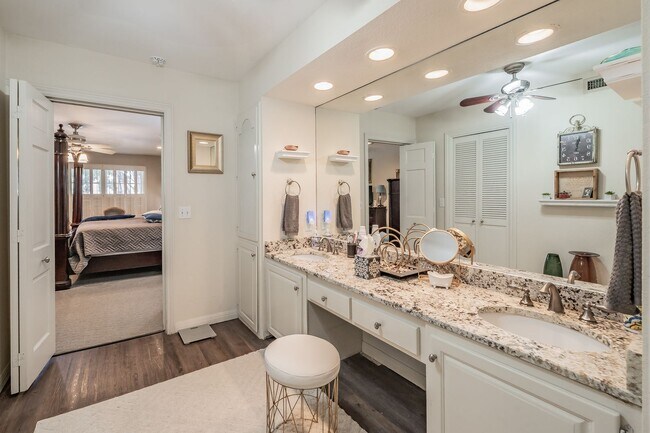 Building Photo - Coming Soon! Spacious 3 Bed, 2 Bath Duplex in the Heart of Overton West