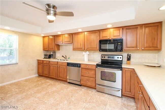 Building Photo - 1520 Imperial Golf Course Blvd
