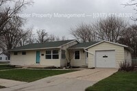 Building Photo - Newly renovated 3 bedroom 1 1/2 bath Brownsburg home!