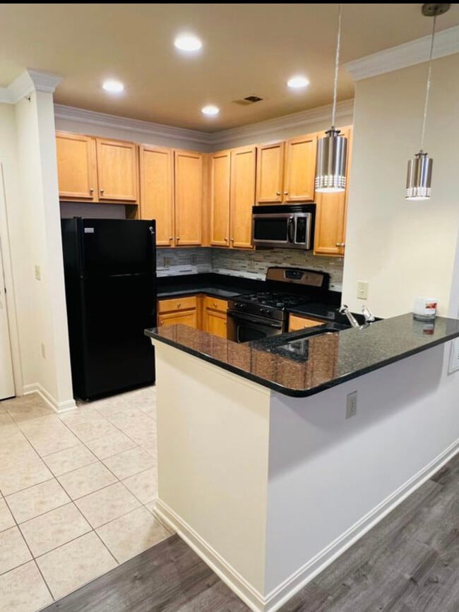 Building Photo - 2665 Prosperity Ave