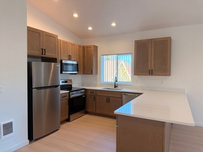 Building Photo - New Construction!