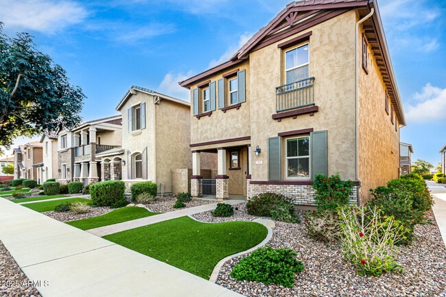 Building Photo - 2492 S Betty St