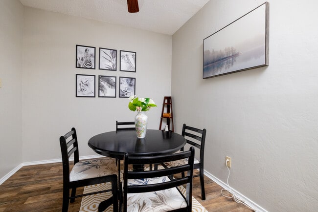 Building Photo - 2700 Ansley Ct