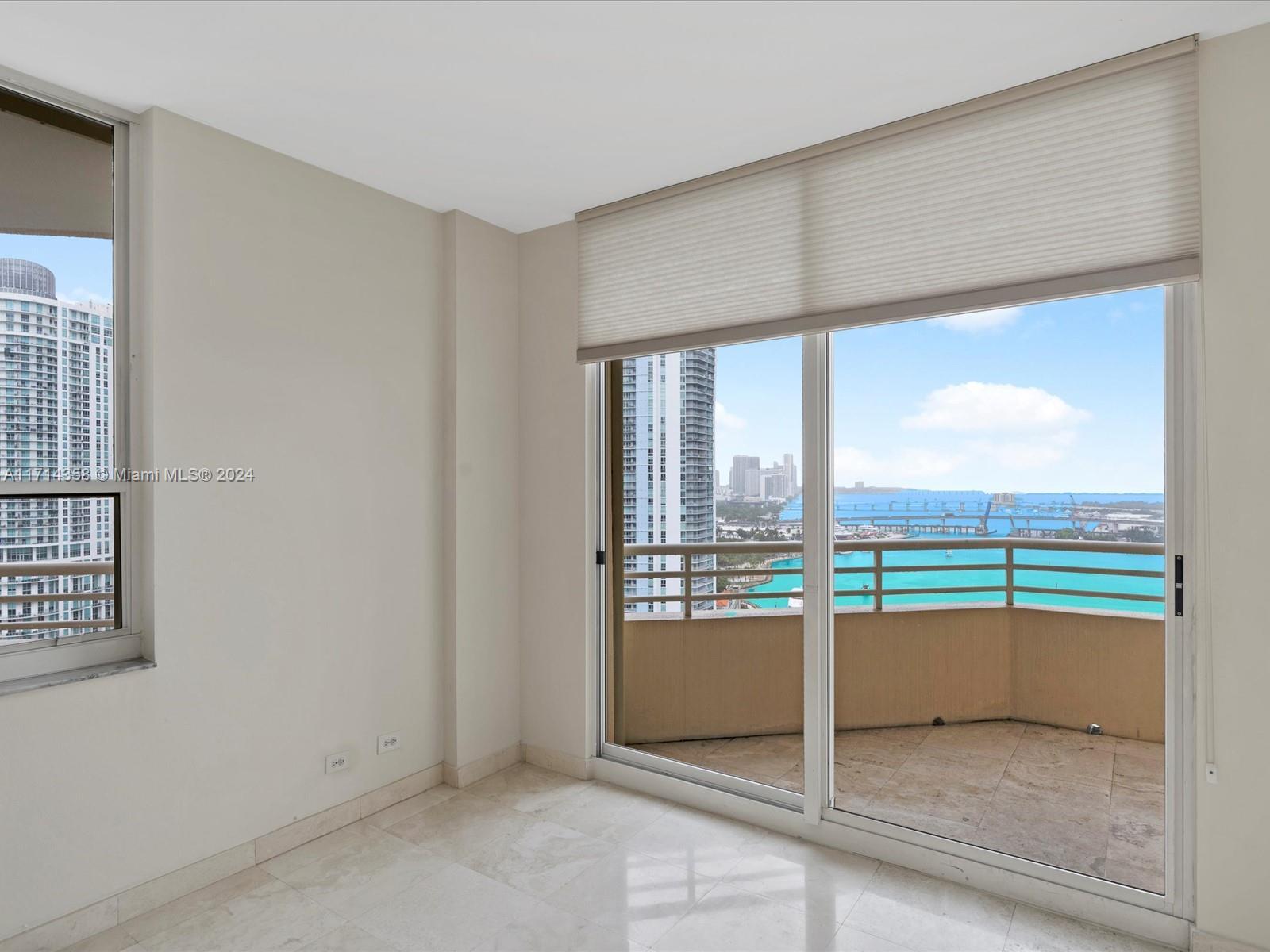 Building Photo - 888 Brickell Key Dr