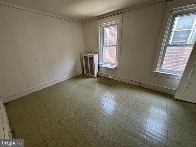 Building Photo - 69 S 7th St