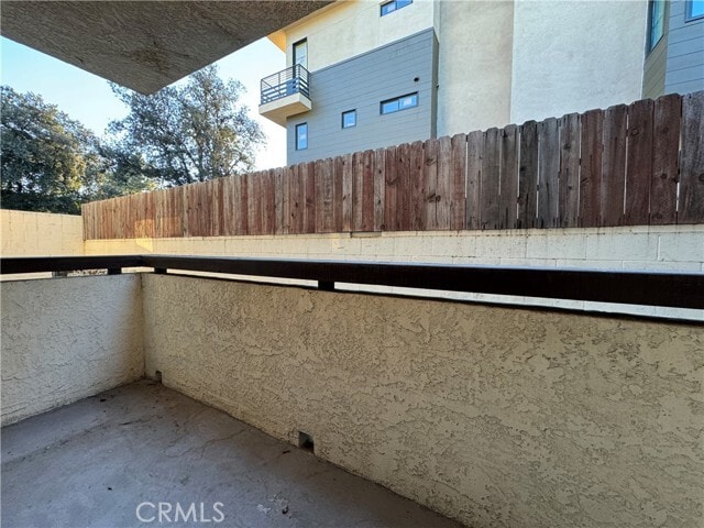 Building Photo - 987 E Del Mar Blvd