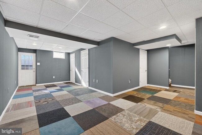 Building Photo - 8813 Francesca Dr