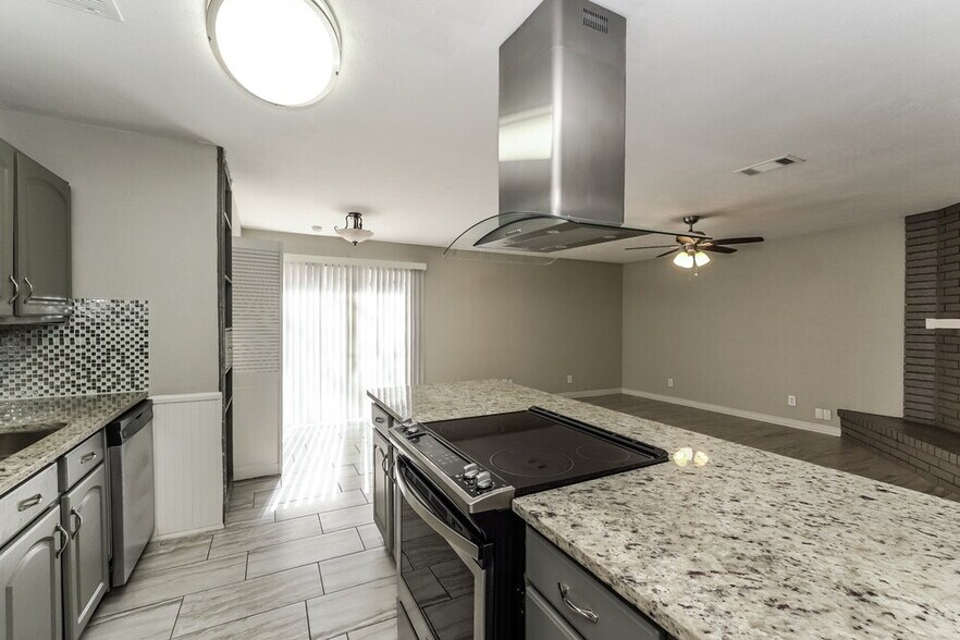 Building Photo - 1625 Clark Trail