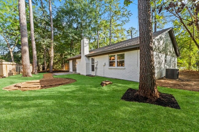 Building Photo - 26 E Woodtimber Ct