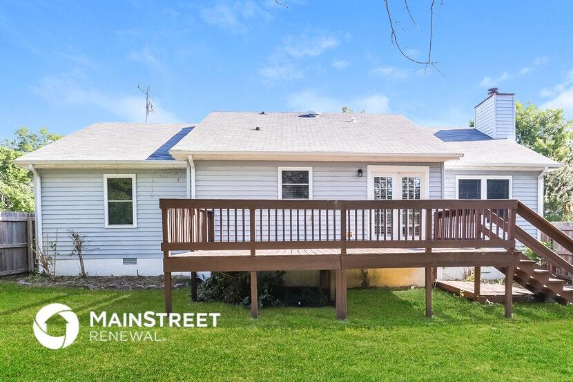 Building Photo - 631 Blake Moore Dr