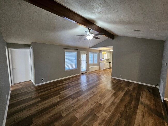 Building Photo - 914 S Tenth Street