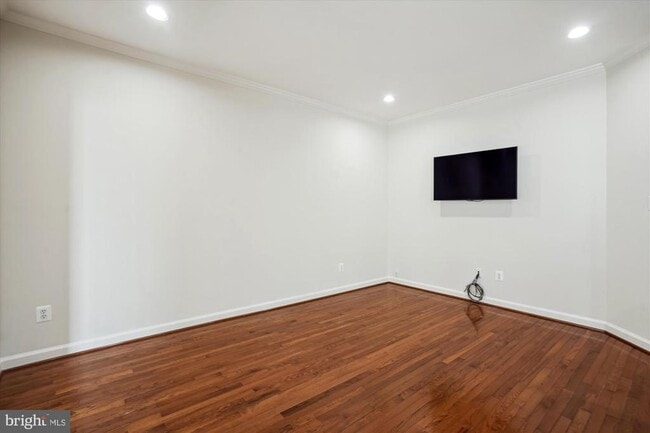 Building Photo - 4524 Fair Valley Dr