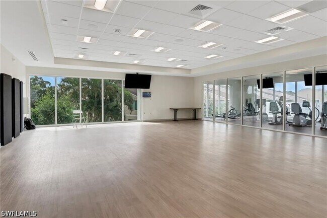 Building Photo - 1025 Foxfire Ln