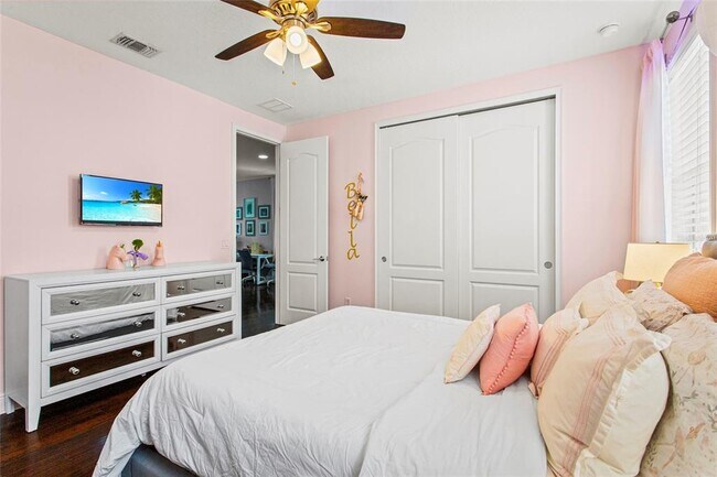 Building Photo - 10067 Mere Pkwy