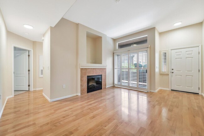 Building Photo - Stylish Silverado Ranch Condo with Modern Finishes & Private Patio!