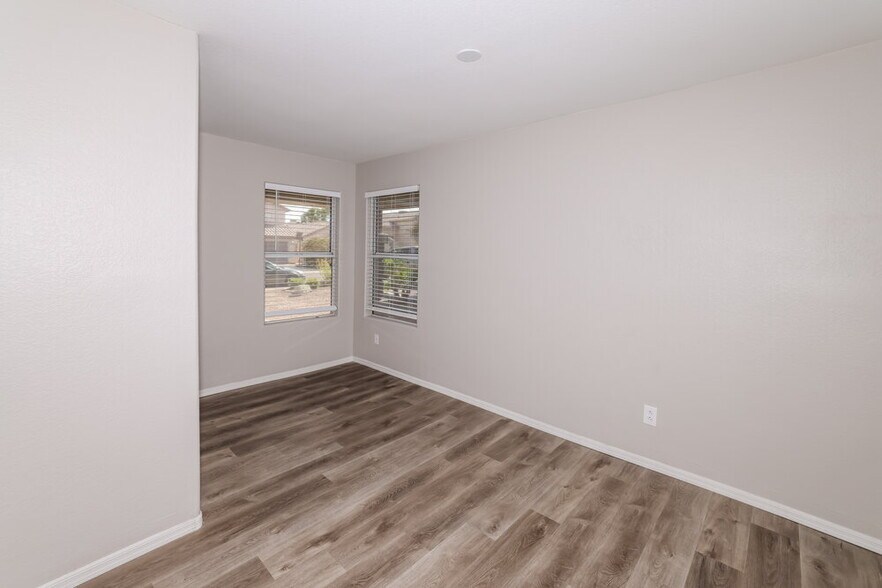 Building Photo - 3916 E Morrow Dr