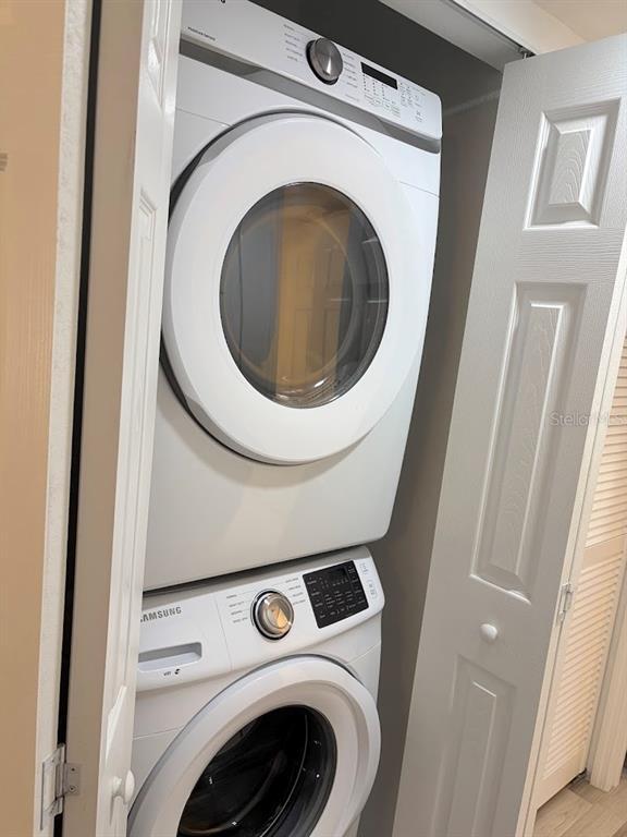 Building Photo - 2511 Hammock Ct