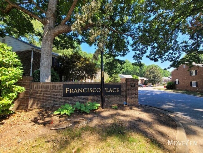Building Photo - 3003 Overton Dr