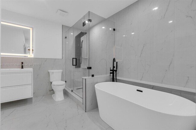 Building Photo - 2494 Cordoba Bend