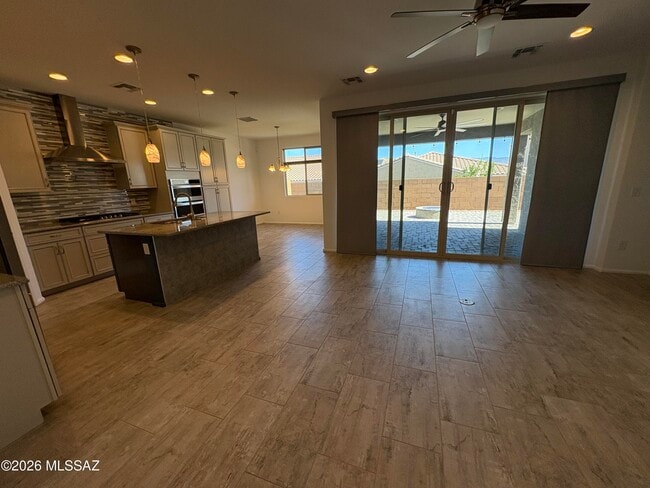 Building Photo - 10237 E Iron Horse Trail
