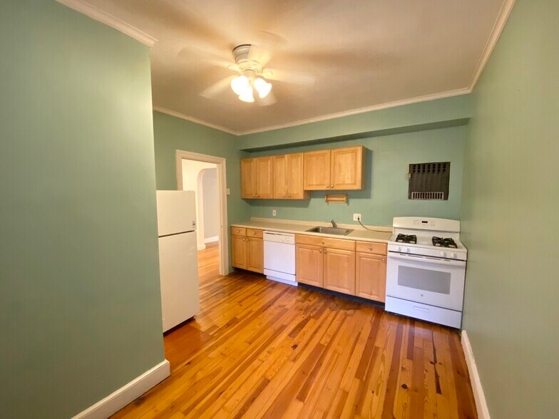 Pictures are representative samples of the advertised unit. In some cases, the actual units you tour - 19A Fairbanks St