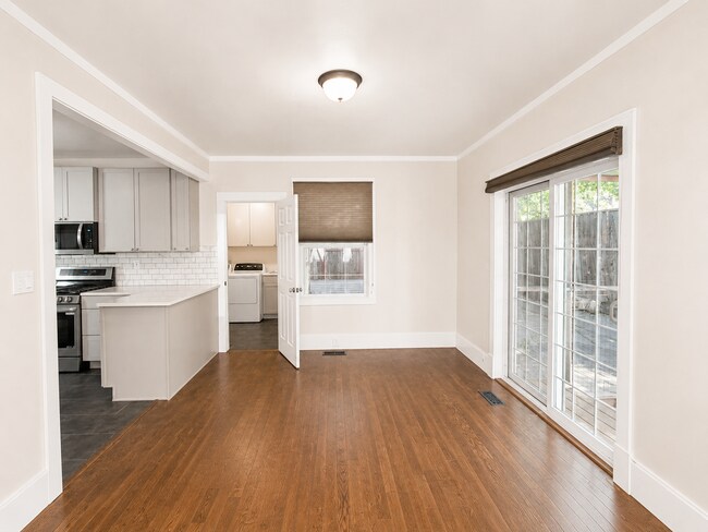 Building Photo - Heart of Bend Oasis: 3-Bedroom Home with Live-Edge Accents, New Carpet, and Fenced-In Parking